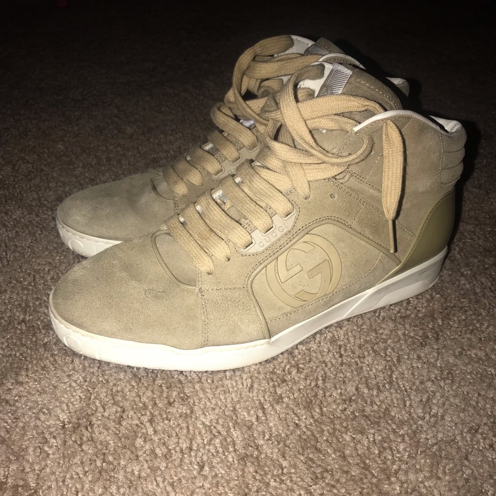 Men’s size 8 gucci sneakers